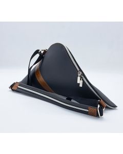 Triangolo Black-Toffee